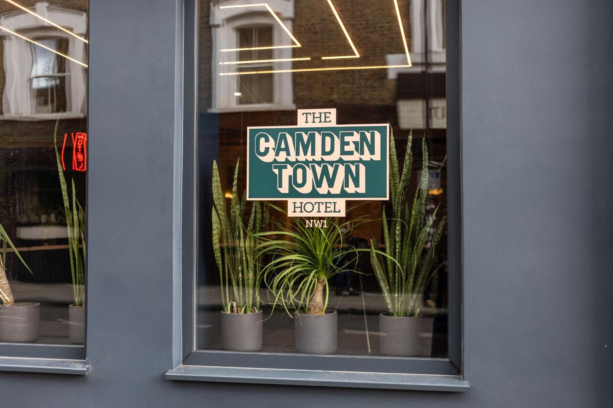 The Camden Town Hotel London Bagian luar foto